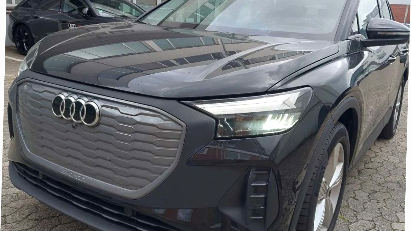 Audi Q4