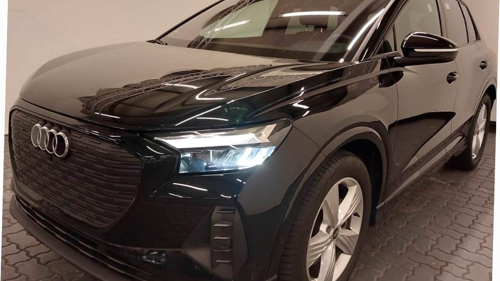 Audi Q4
